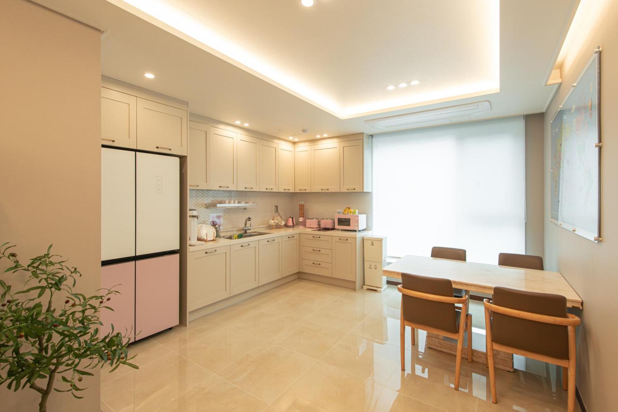 Incheon Airport Guest House King ภายนอก รูปภาพ