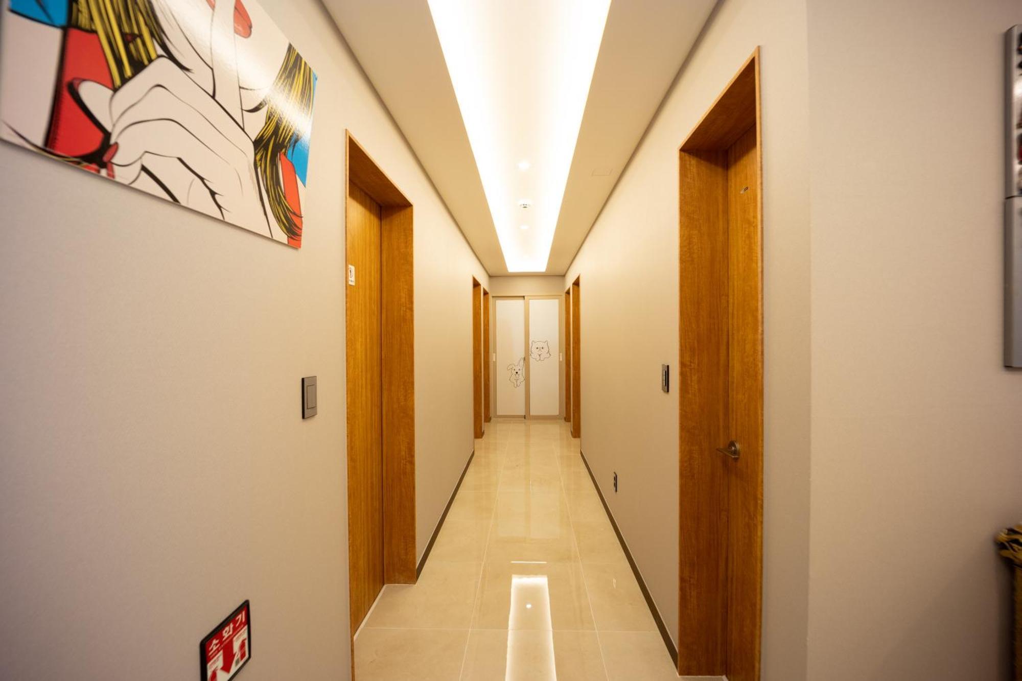 Incheon Airport Guest House King ภายนอก รูปภาพ