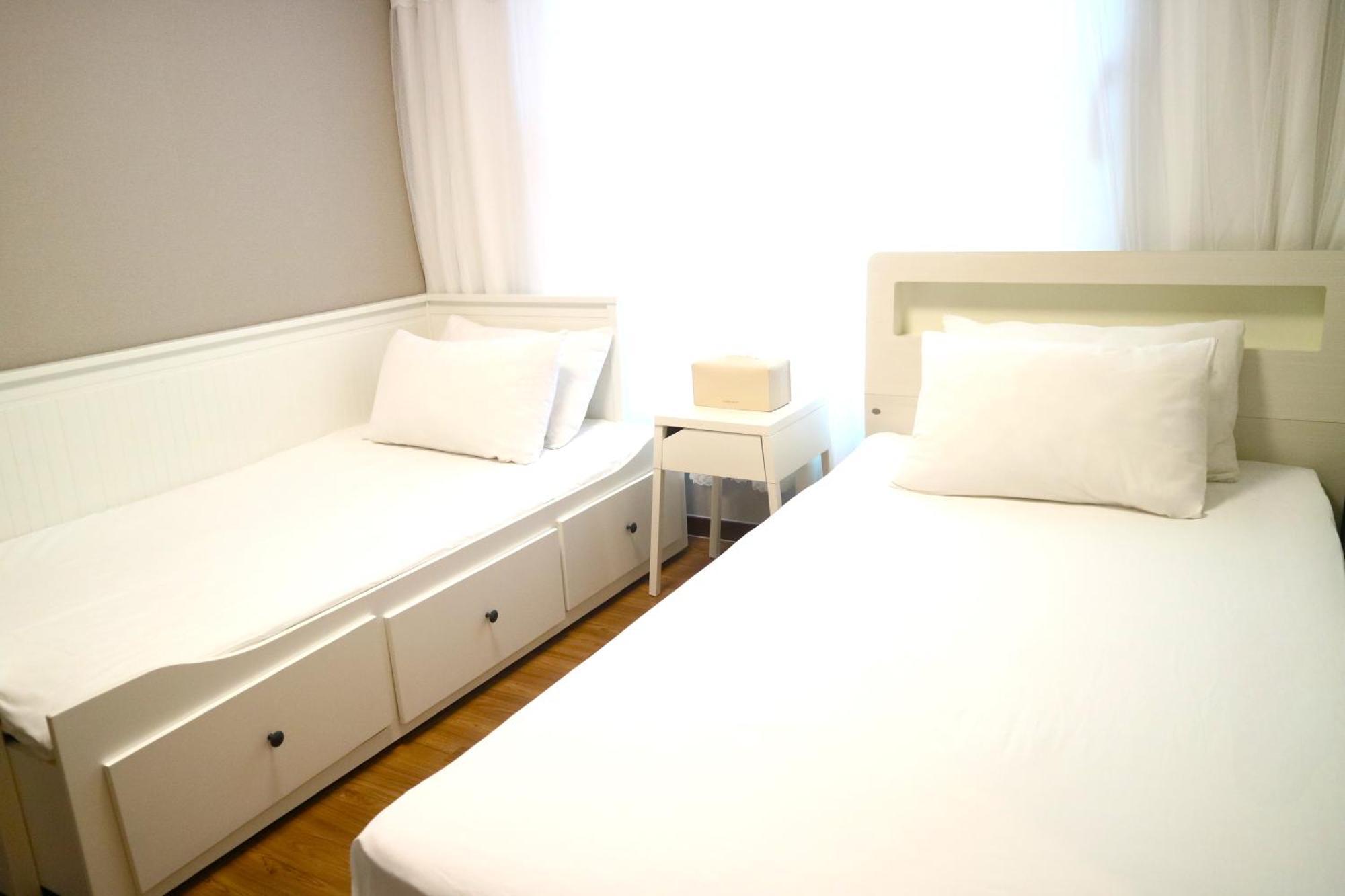 Incheon Airport Guest House King ภายนอก รูปภาพ